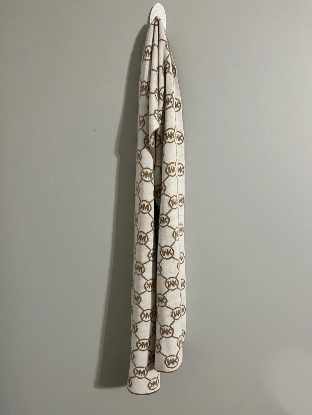 Michael Kors Camel Logo Knit Scarves 🧣